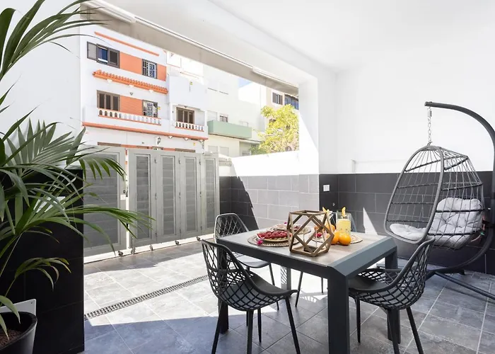 Sunnyland Cruz Loft Parking *