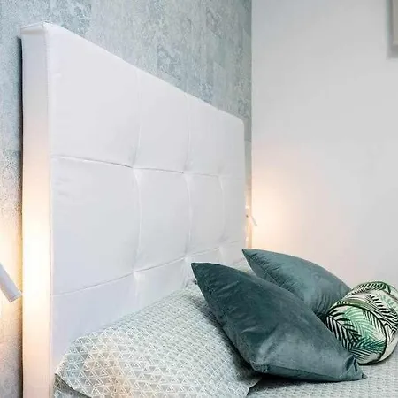 Sunnyland Cruz Loft Parking *